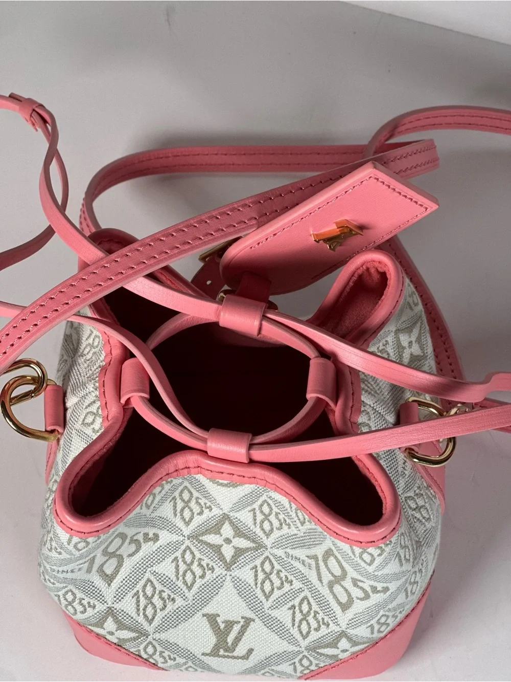 Authentic Louis Vuitton Pink and White Mini Noe Bucket Bag